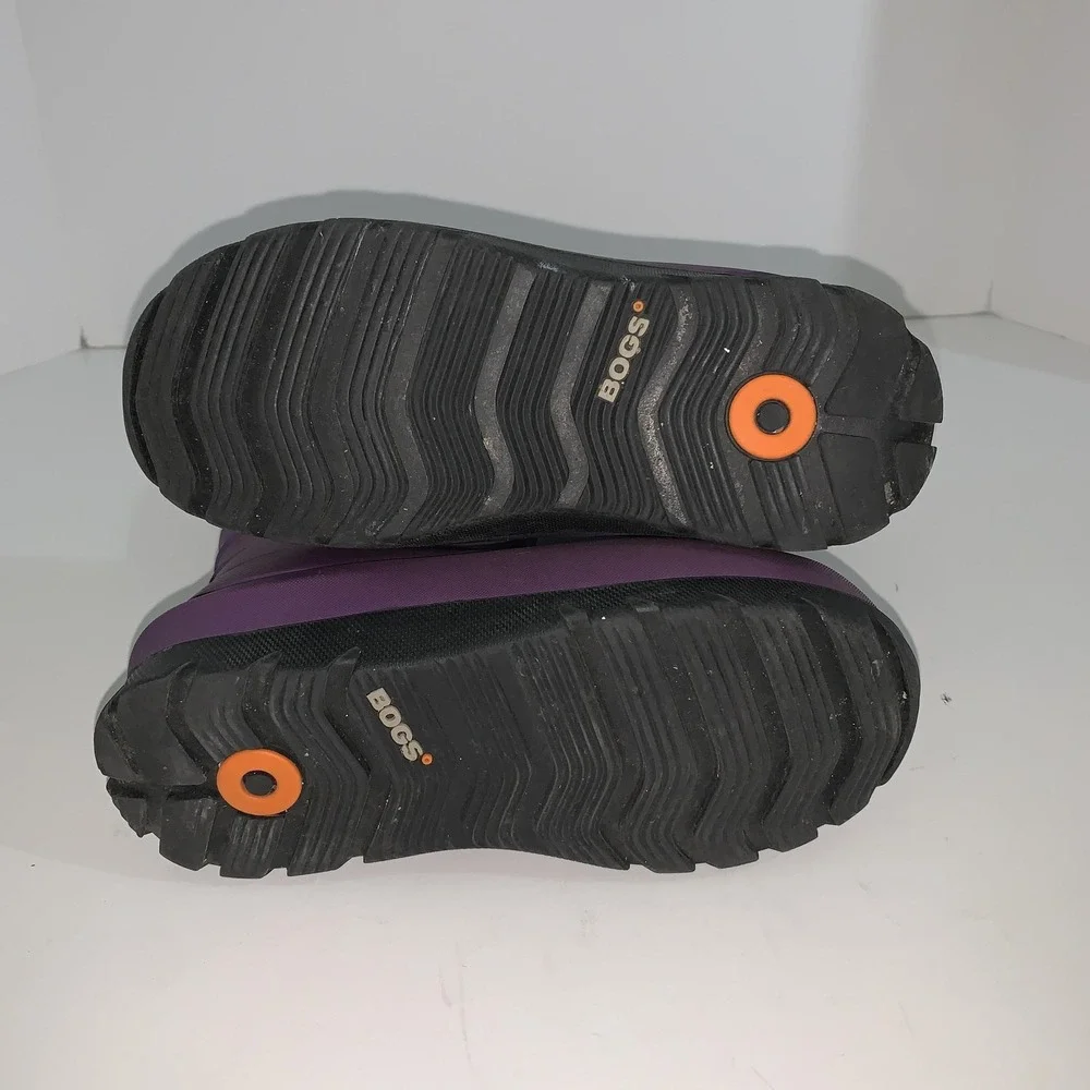 Bogs Neo-Classic Sunset Boots Kids Size 2 Purple Camo Print Waterproof Winter